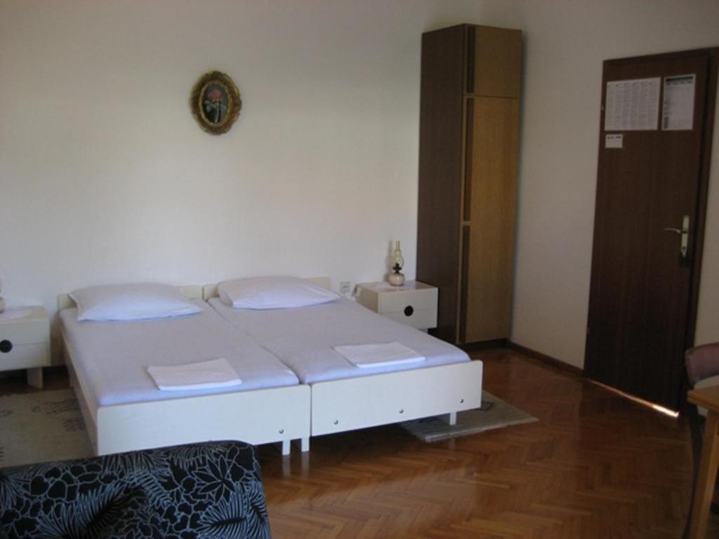Guest House Kuzmanic Hvar Island Room photo